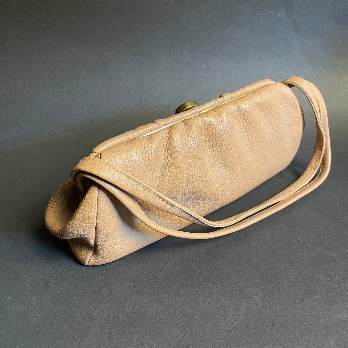 Gold Pfeil Baguette Handtasche Vintage – Trödelfuchs Vintage Shop
