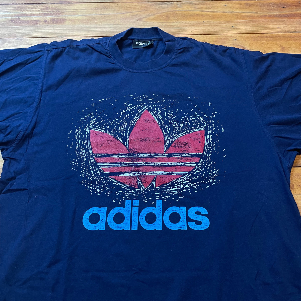 Adidas T Shirt mit Logo Vintage