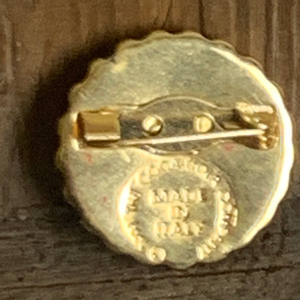 Vintage Goldener Kronkorken Pin von Coca Cola