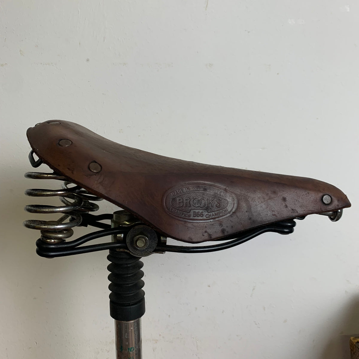 Vintage Fahrradsattel B66 von Brooks – Trödelfuchs Vintage Shop