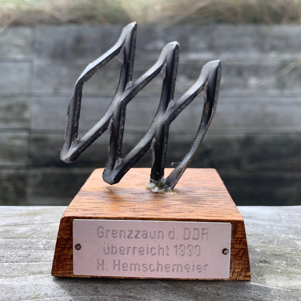 Original Stück vom Grenzzaun der DDR