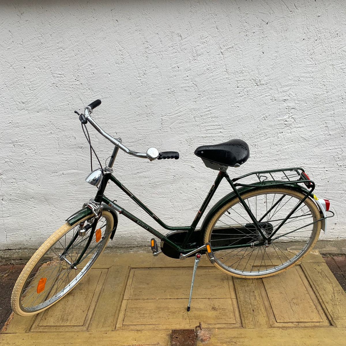 gazelle nostalgie fahrrad Der Klassiker Damen Hollandrad von Gazelle – Trödelfuchs Vintage Shop
