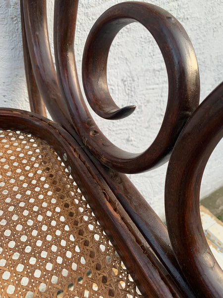 Thonet Schaukelstuhl