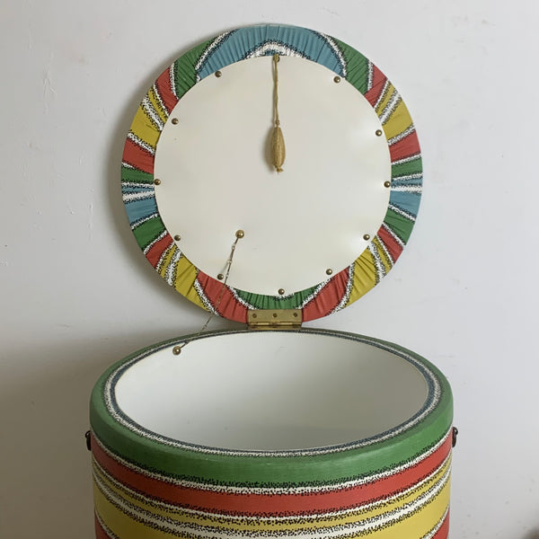 Vintage Mid Century Wäschepuff m Wäschetruhen