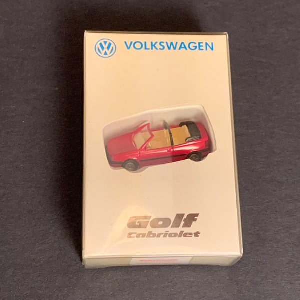 Vintage VW Golf Cabriolet von Wiking