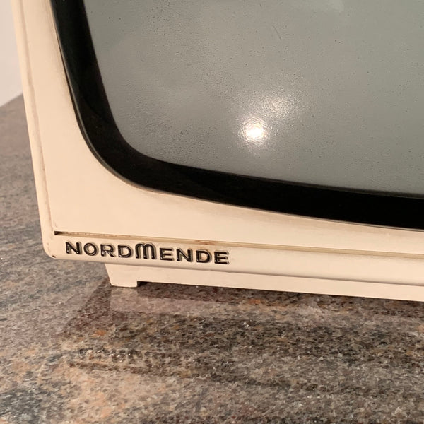 Vintage Fernseher von Nordmende in weiß