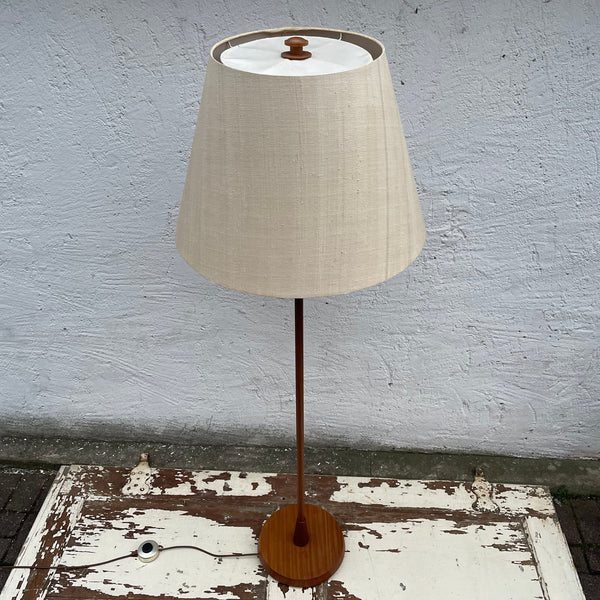 Vintage Danish Design Teakholz Stehlampe von Temde