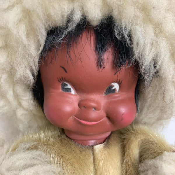 Vintage Mid Century Inuit Puppe