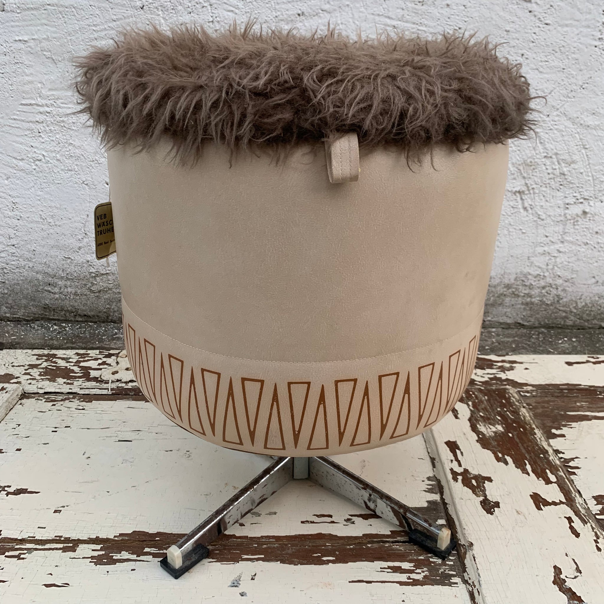 Vintage Wäschepuff VEB Wäschetruhen – Trödelfuchs Vintage Shop