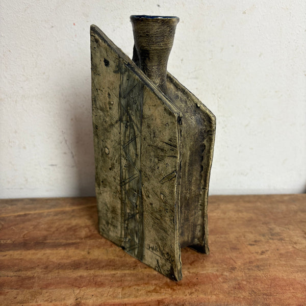 Vintage Japan Art Vase von Hirokazu