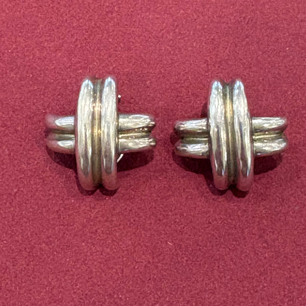 Vintage Ohrclips aus Sterlingsilber mit dem charakteristischen X Motiv von Tiffany & Co.
