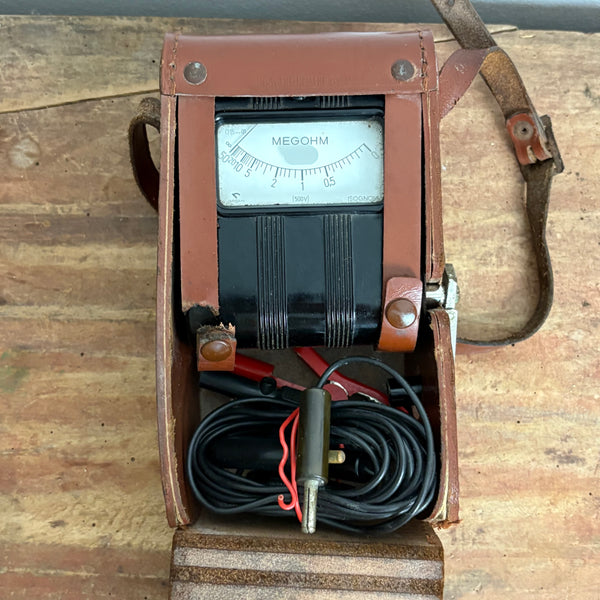 Vintage Messgerät MEGOHM in Ledertasche von Grossen