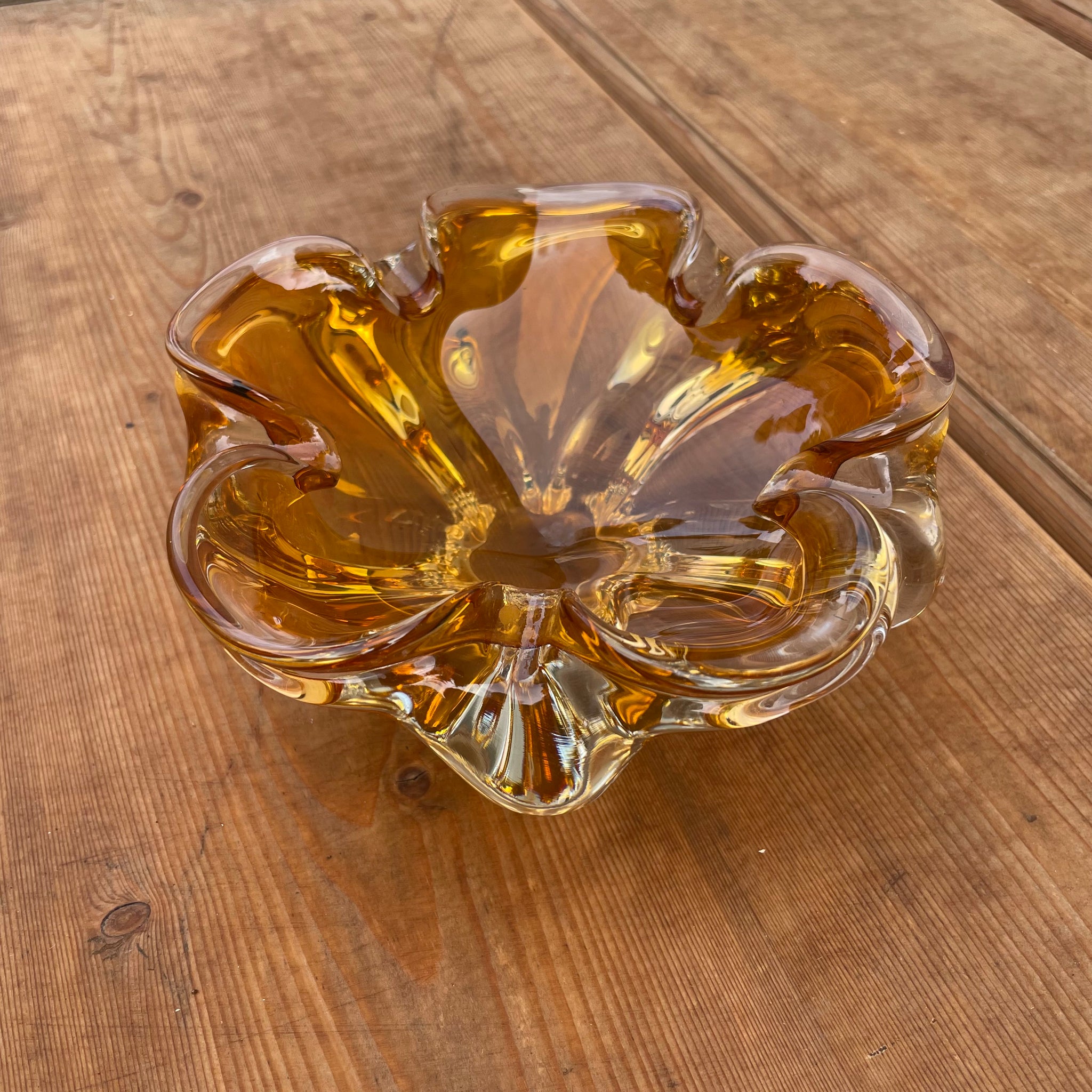 Mid Century Aschenbecher aus Glas von Josef Hospodka
