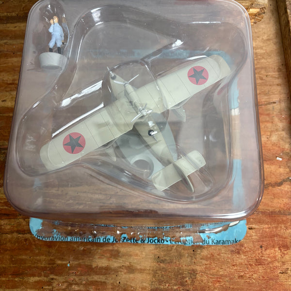 Modell Figur und Buch Tim und Struppi Das amerikanisches Wasserflugzeug Jo, Zette & Jocko mit Pilot aus Der Ausbruch des Karamako