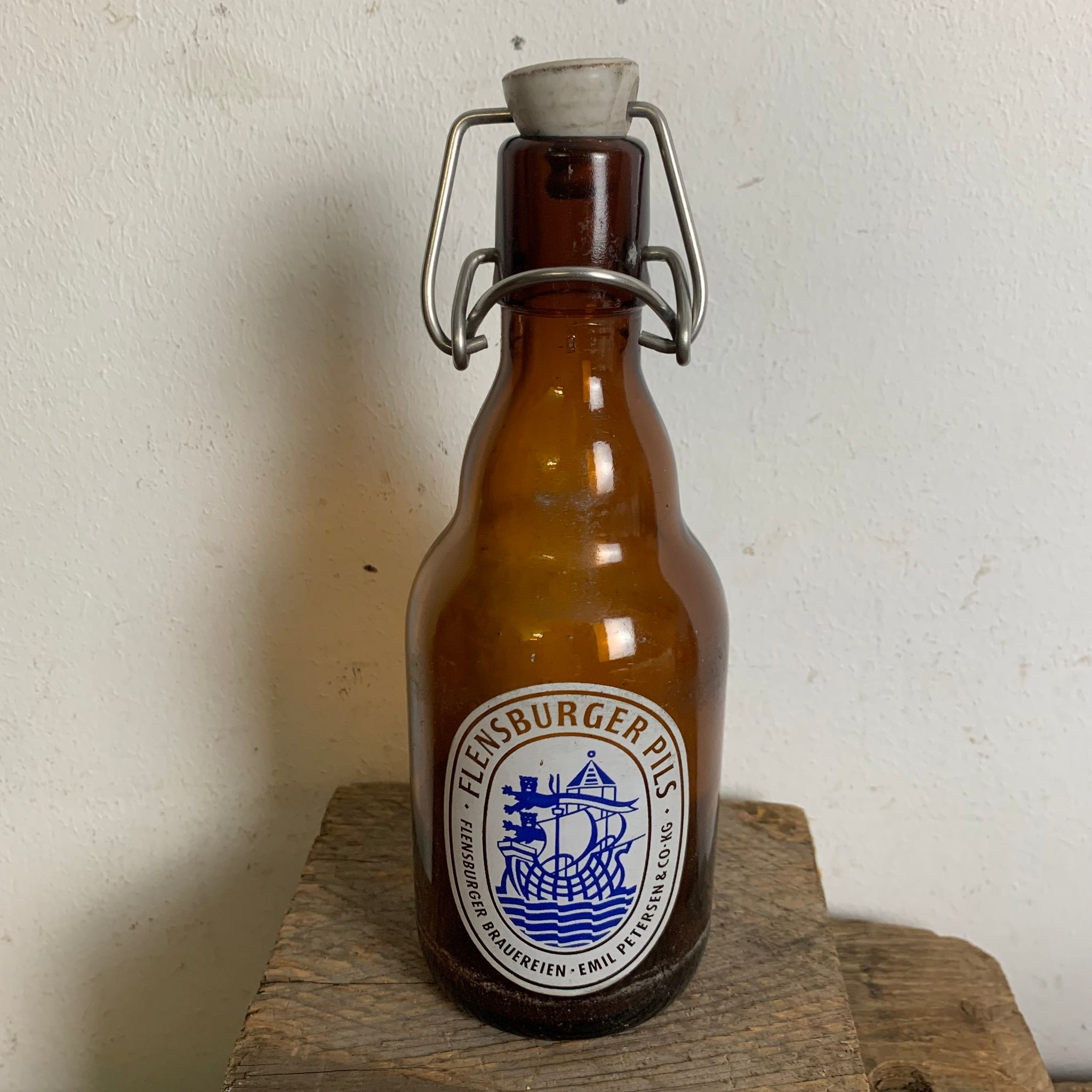 Vintage Bügelflasche Flensburger Pils Bierflasche – Trödelfuchs Vintage Shop