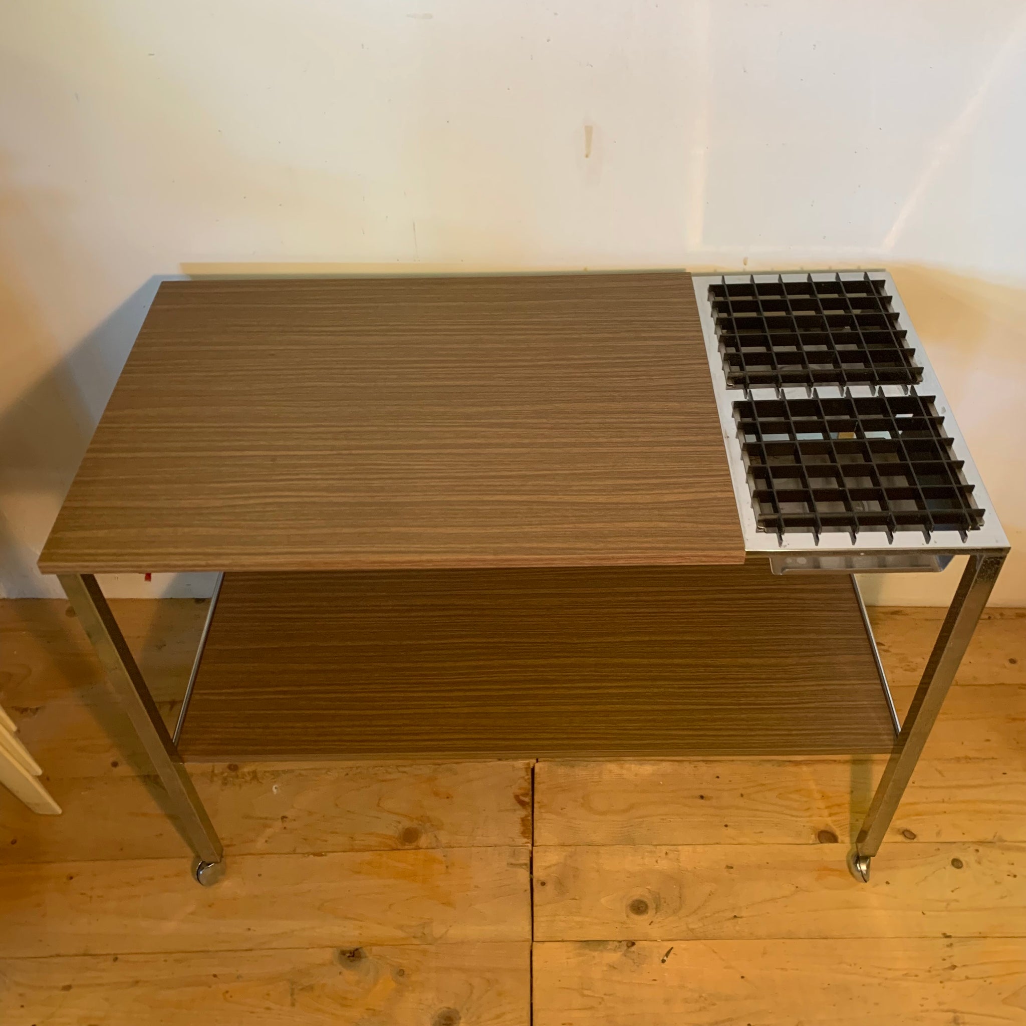 Vintage Servierwagen mit warmhalte Platten von Bremshey