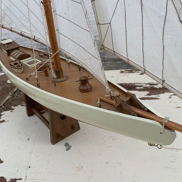 Vintage Modell Segelyacht