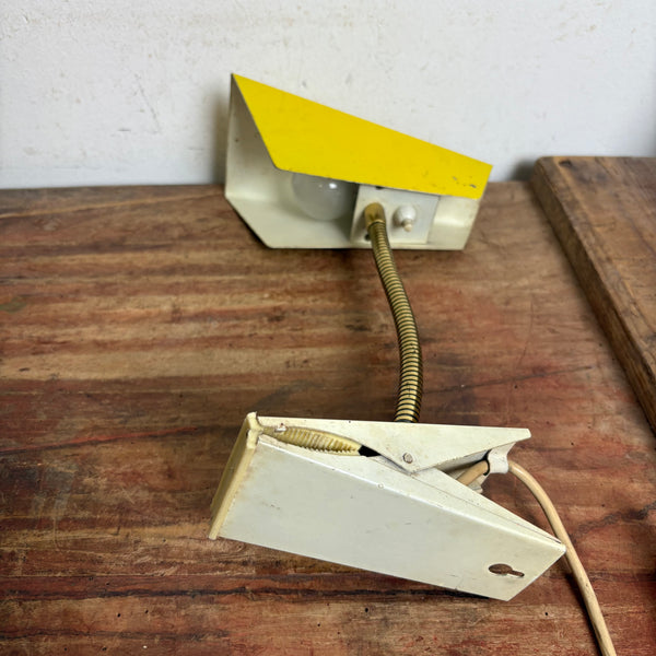 Vintage Mid Century Schwanenhals Lampe von HOSO