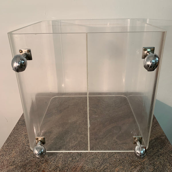 Vintage Space Age Beistelltisch aus Acrylglas auf Rollen
