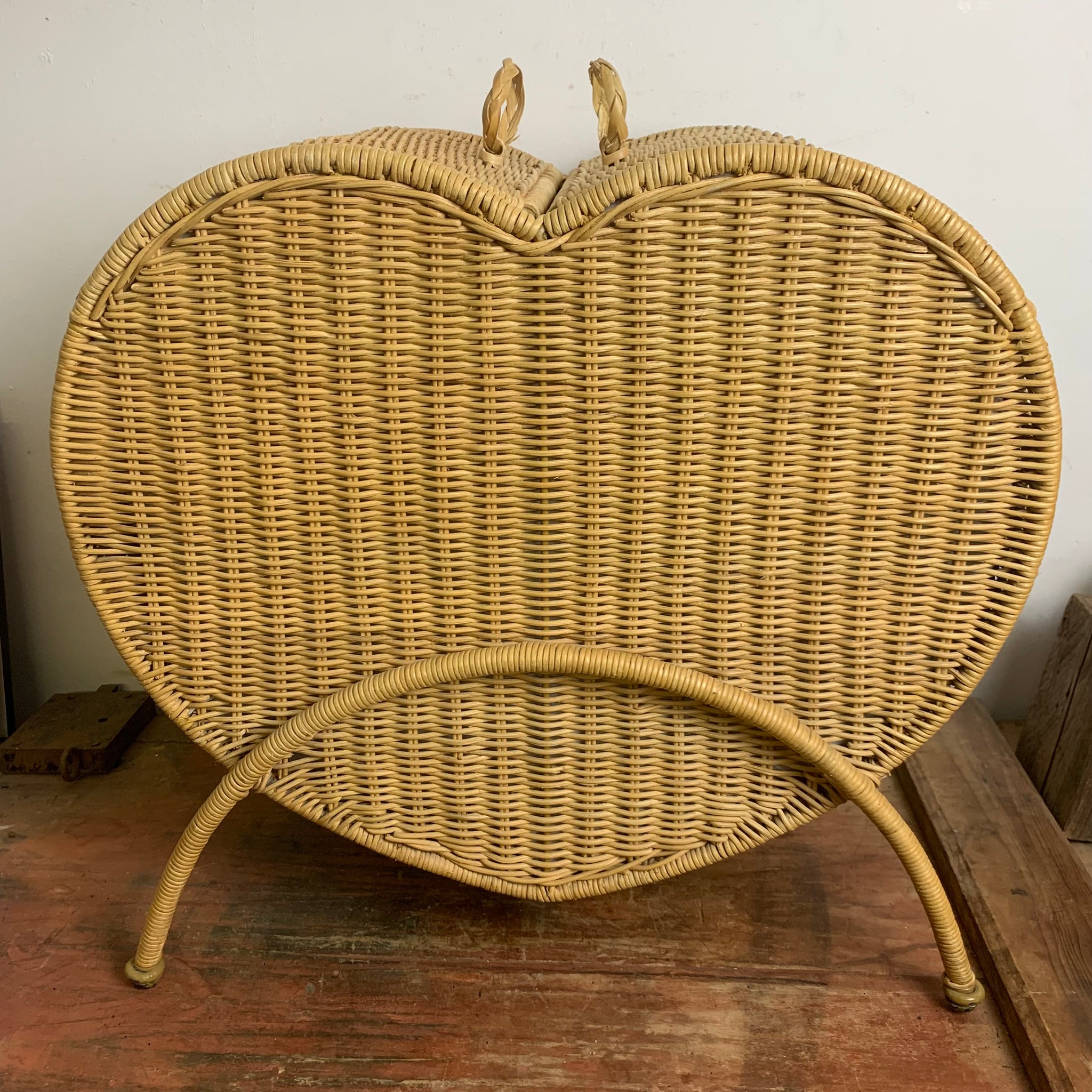 Vintage Mid Century Wäschekorb in Herzform