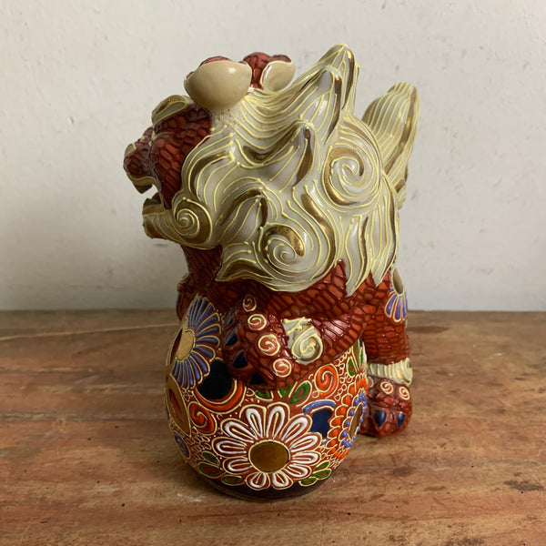 Japanese Kutani Porcelain Figurine Shisa Guardian Lion Foo Dog Japan