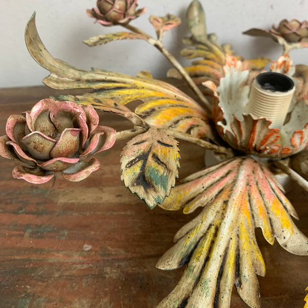 Nostalgische florale Deckenlampe