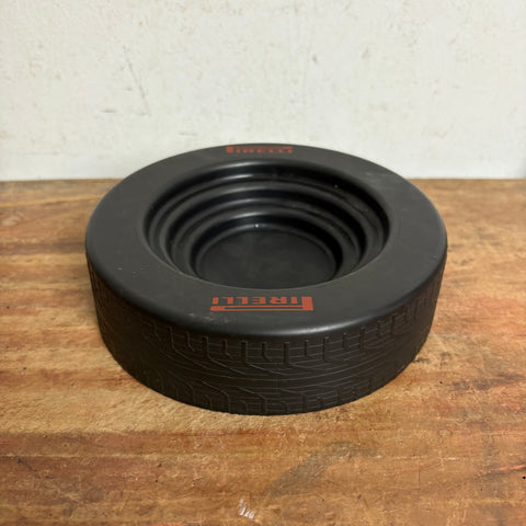 Vintage italienischer Design Aschenbecher von Mario Bettucci für Pirelli