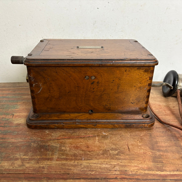 Antikes Wandtelefon