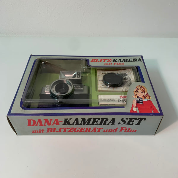 Vintage Blitz Kamera Dana mit Film von Tura OVP