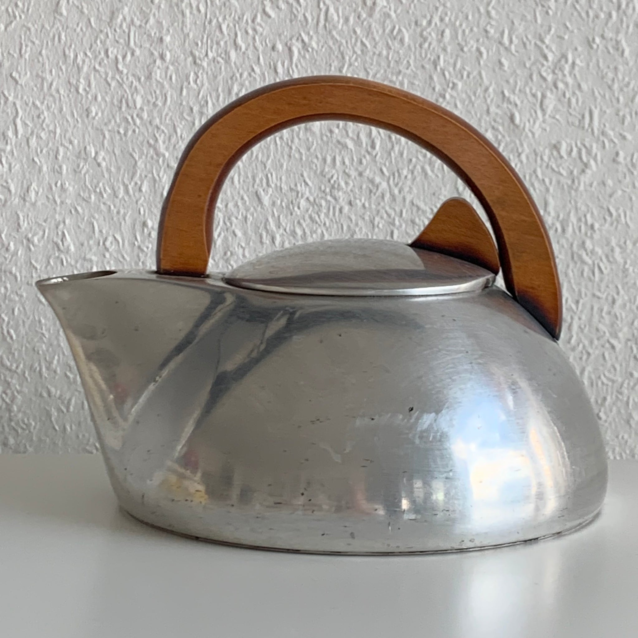 Vintage modernistische britischer Teekessel von Picquot Ware