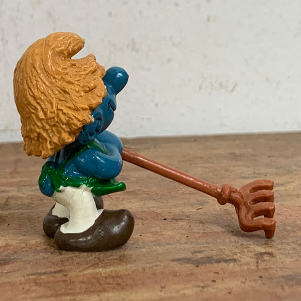 Vintage Gärtner Schlumpf mit Harke