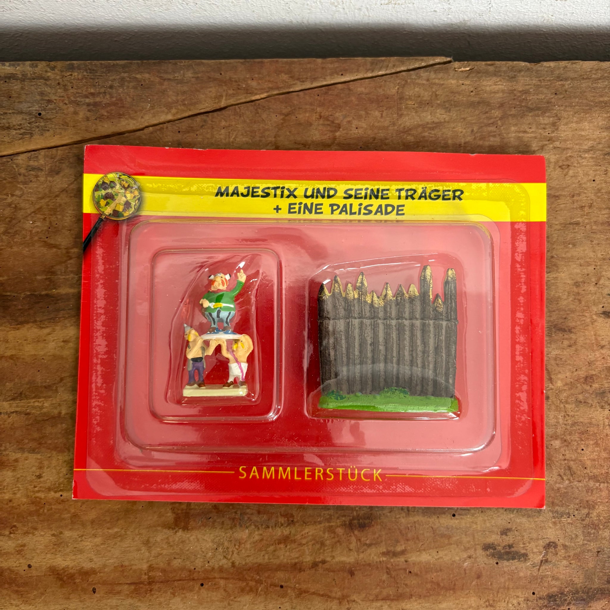 Asterix Das gallische Dorf Figur  Nr. 36 MAJESTIX UND SEINE TRÄGER + EiNE PALiSADE von Hachette
