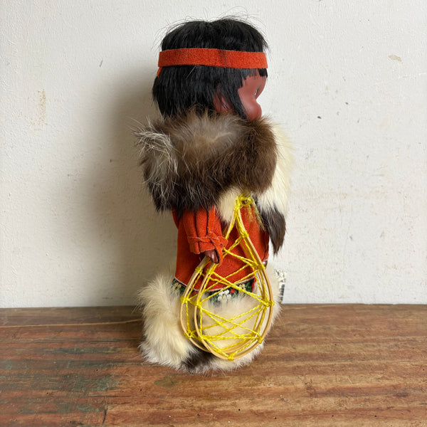 Vintage Mid Century Inuit Puppe