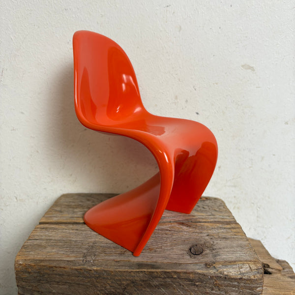 Miniatur Panton Chair von Vitra in orange