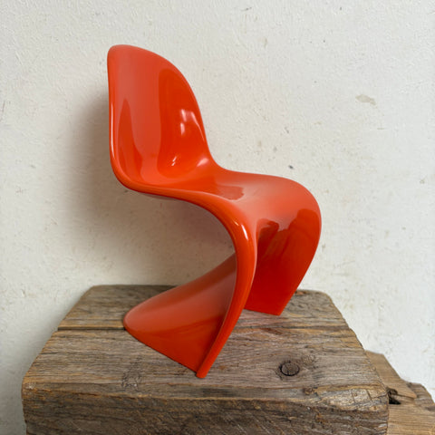 Miniatur Panton Chair von Vitra in orange