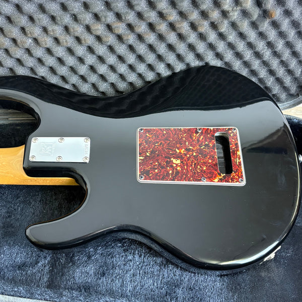 Vintage E-Gitarre Ernie Ball Music Man Silhouette Special