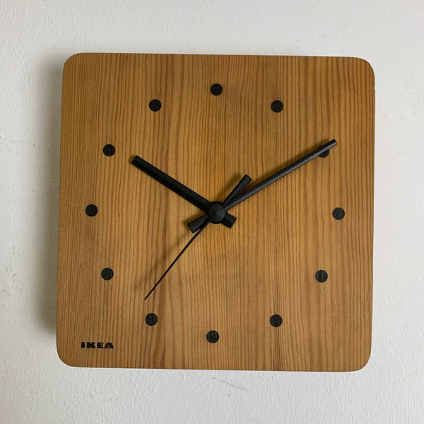 Vintage frühe Holz Wanduhr von Ikea
