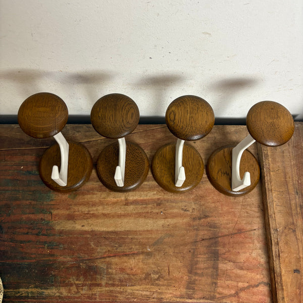 4 vintage Garderobenhaken