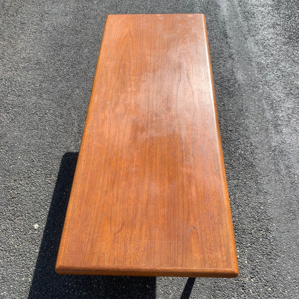 Vintage Dänischer Mid Century Teak Couchtisch von Johannes Andersen für Silkeborg