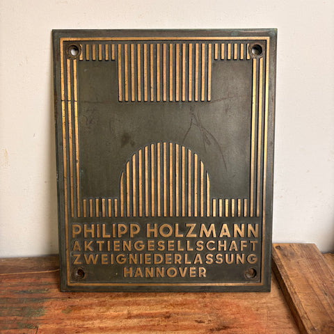 Original Art Deco Bronze Schild PHILIPP HOLZMANN
AKTIENGESELLSCHAFT ZWEIGNIEDERLASSUNG
HANNOVER