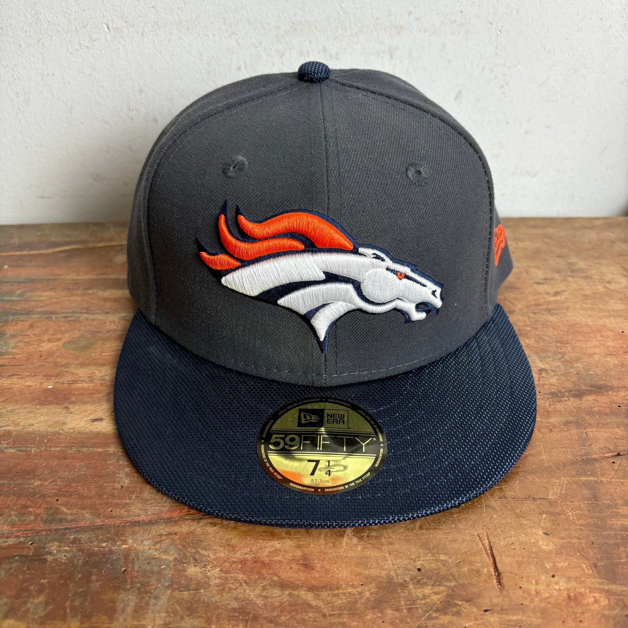 New Era Denver Broncos NFL Hat Cap 7 1/4