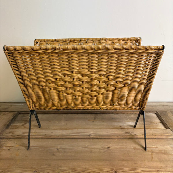 Vintage Zeitschriftenständer aus Rattan und Metall