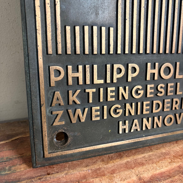 Original Art Deco Bronze Schild PHILIPP HOLZMANN
AKTIENGESELLSCHAFT ZWEIGNIEDERLASSUNG
HANNOVER
