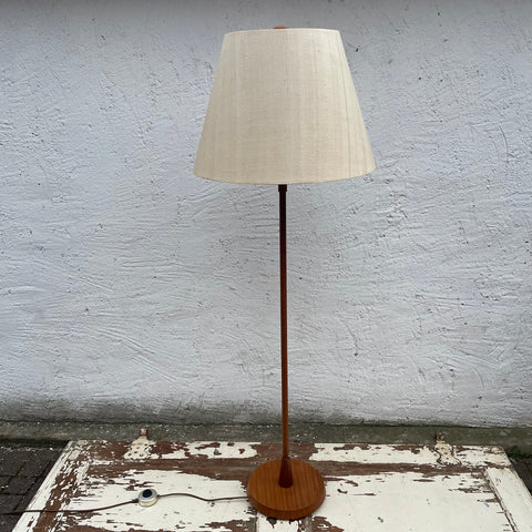 Vintage Danish Design Teakholz Stehlampe von Temde