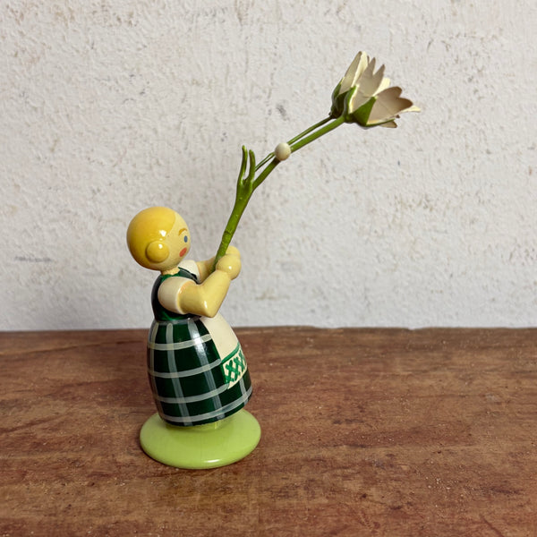 Blumenkind Mädchen mit weißer  Blume von Weha