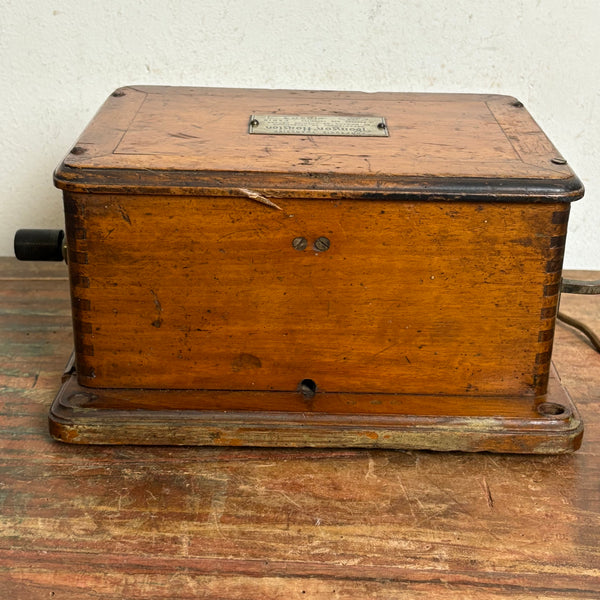 Antikes Wandtelefon