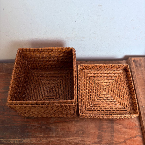 Vintage hochwertiger Rattan Korb mit Deckel