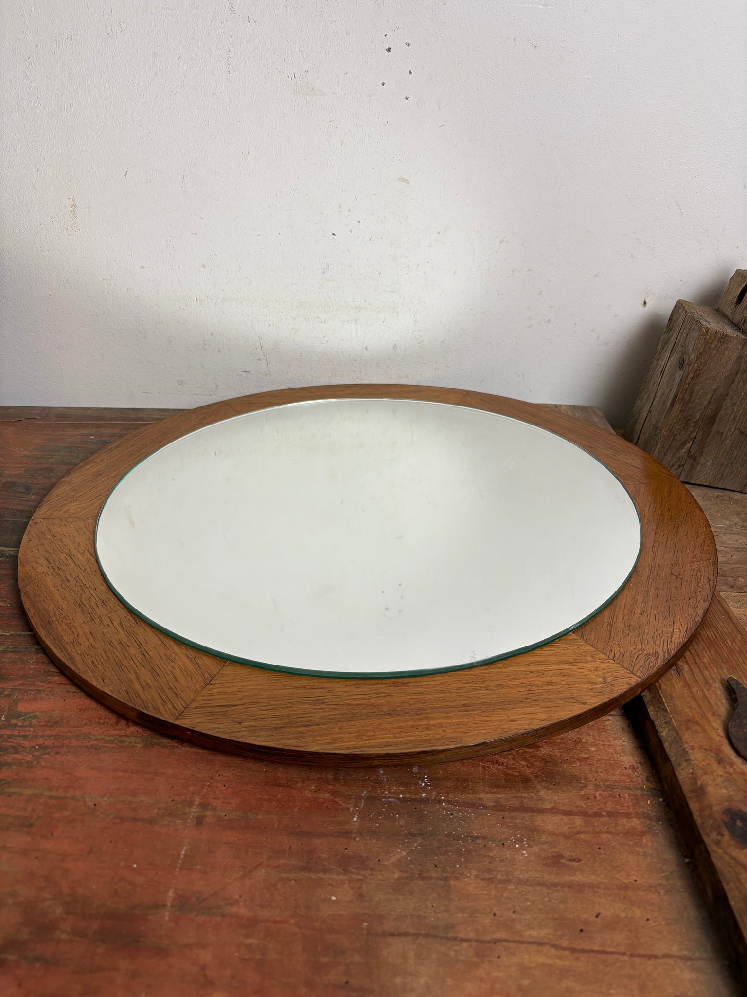 Runder Mid Century Spiegel