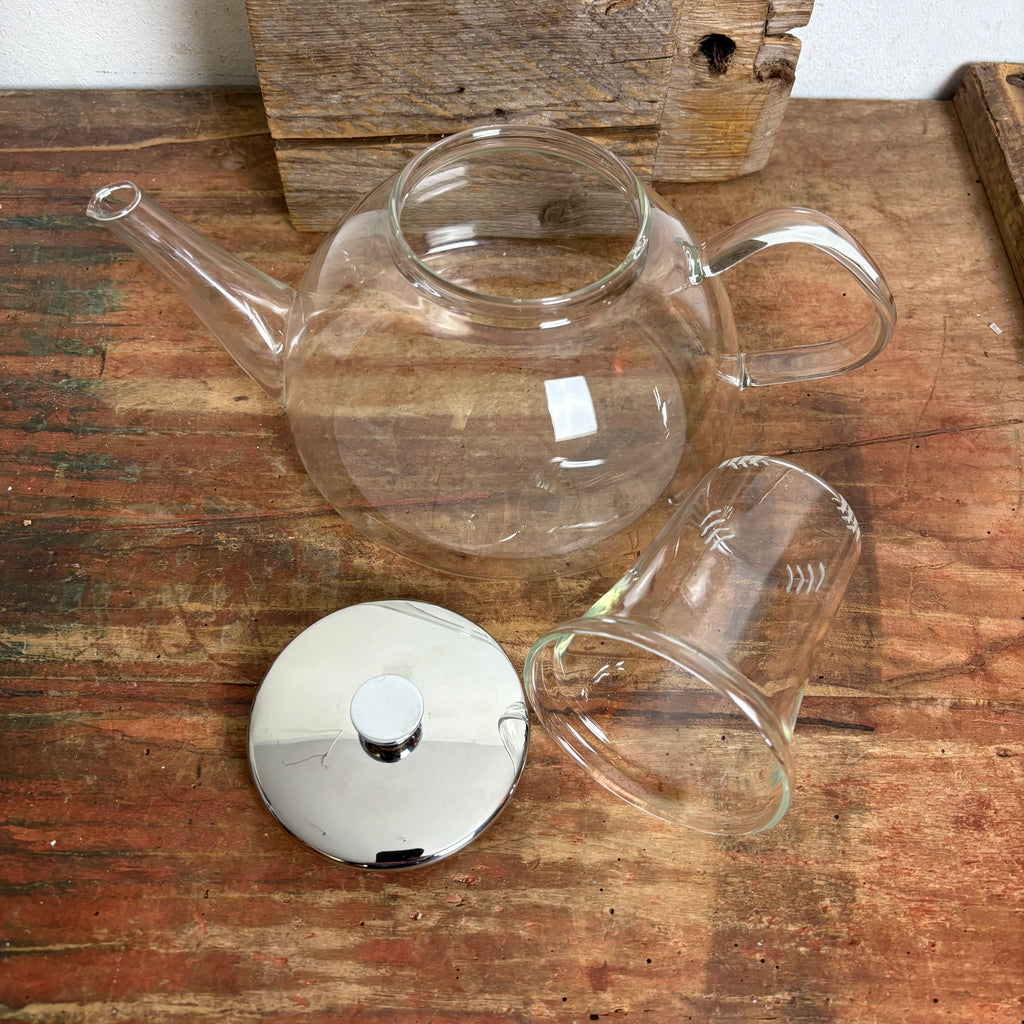 Bauhaus Teekanne mit Einsatz von Wilhelm Wagenfeld – Trödelfuchs Vintage Shop