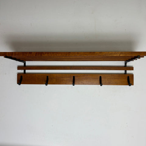 Skandinavische Mid Century Garderobe aus Teakholz